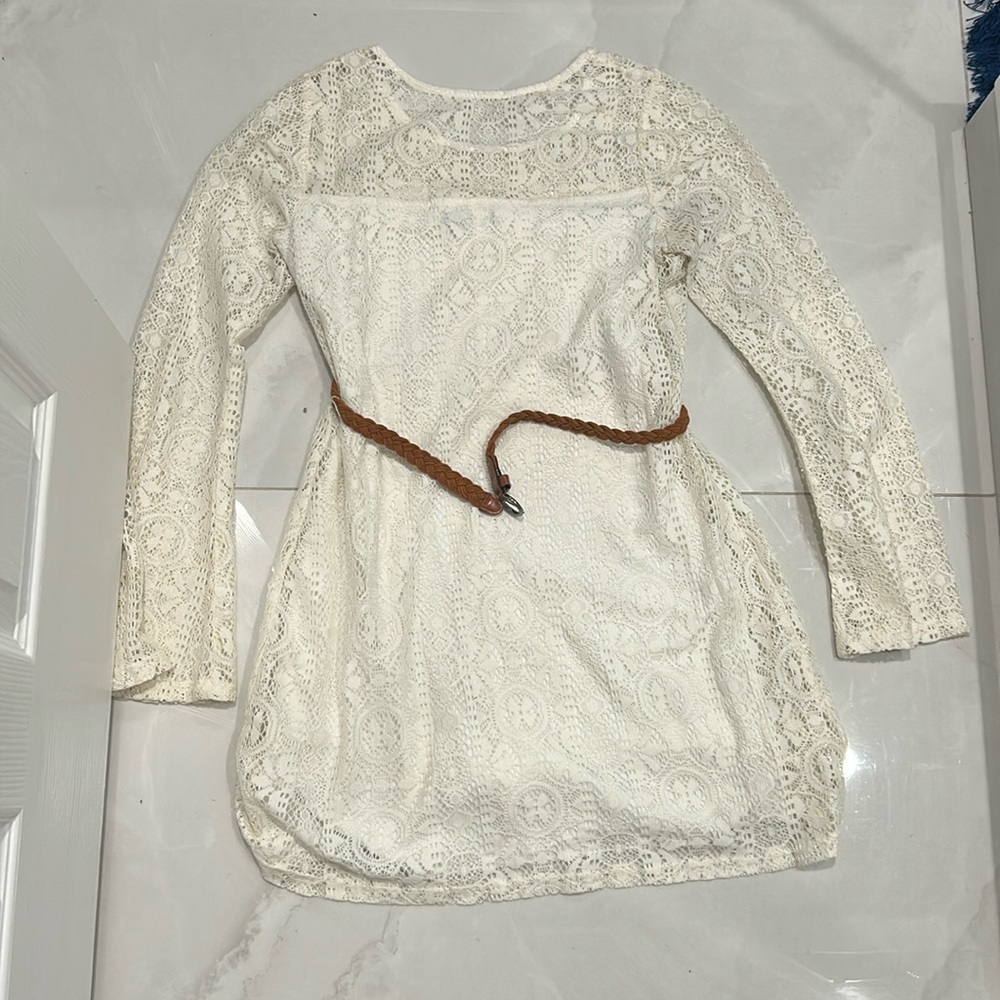 Long sleeve white mini dress with belt